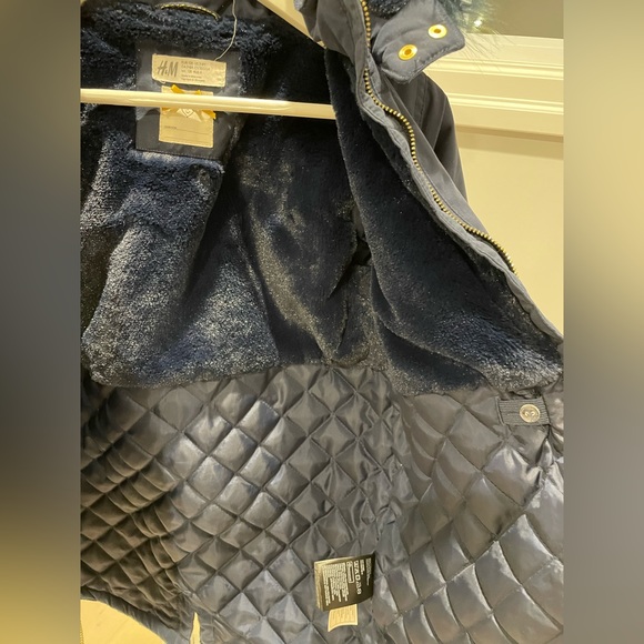 Quilted and fleece lined Girl Jacket - Picture 4 of 6